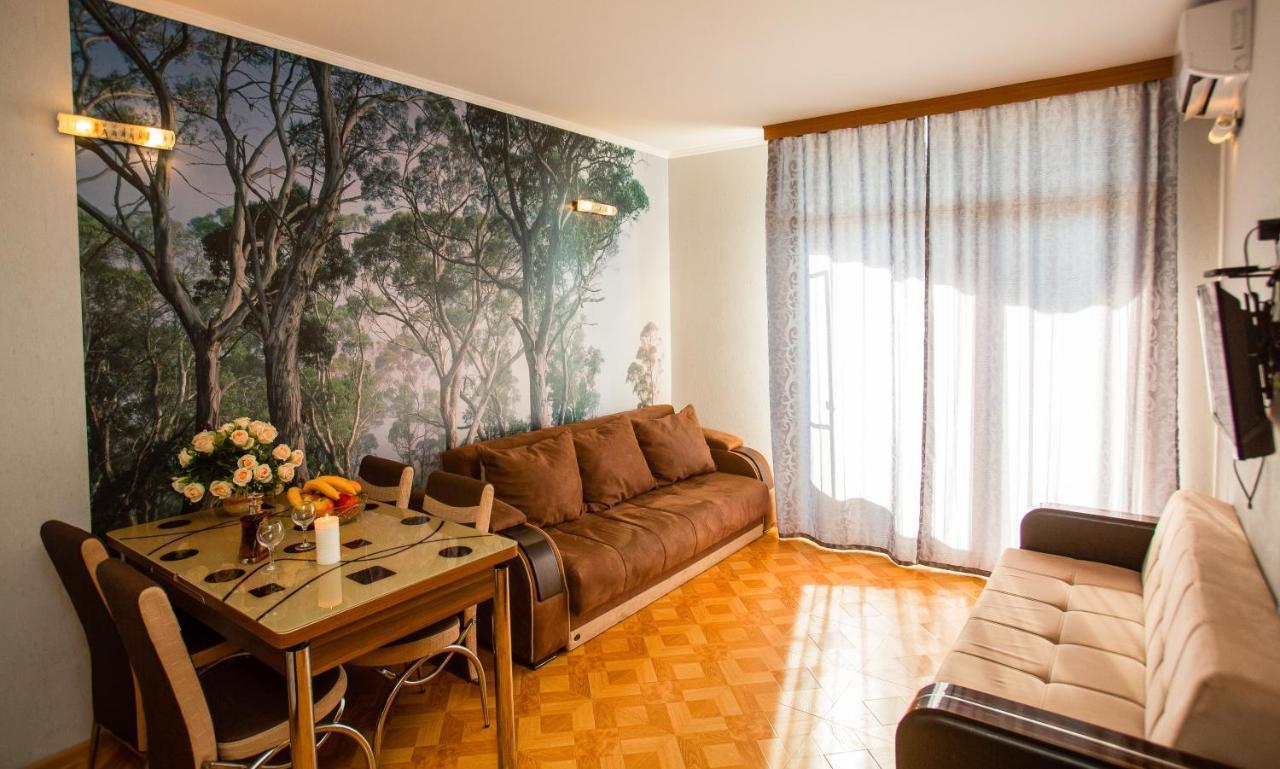 Tower Apartments Batumi Exterior photo