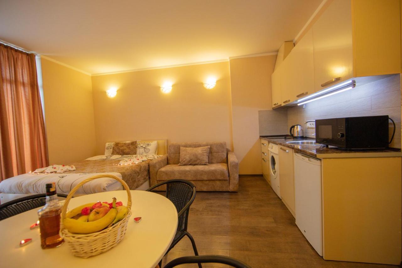 Tower Apartments Batumi Exterior photo