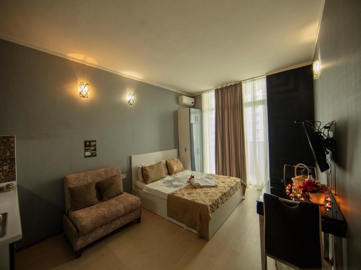 Tower Apartments Batumi Exterior photo