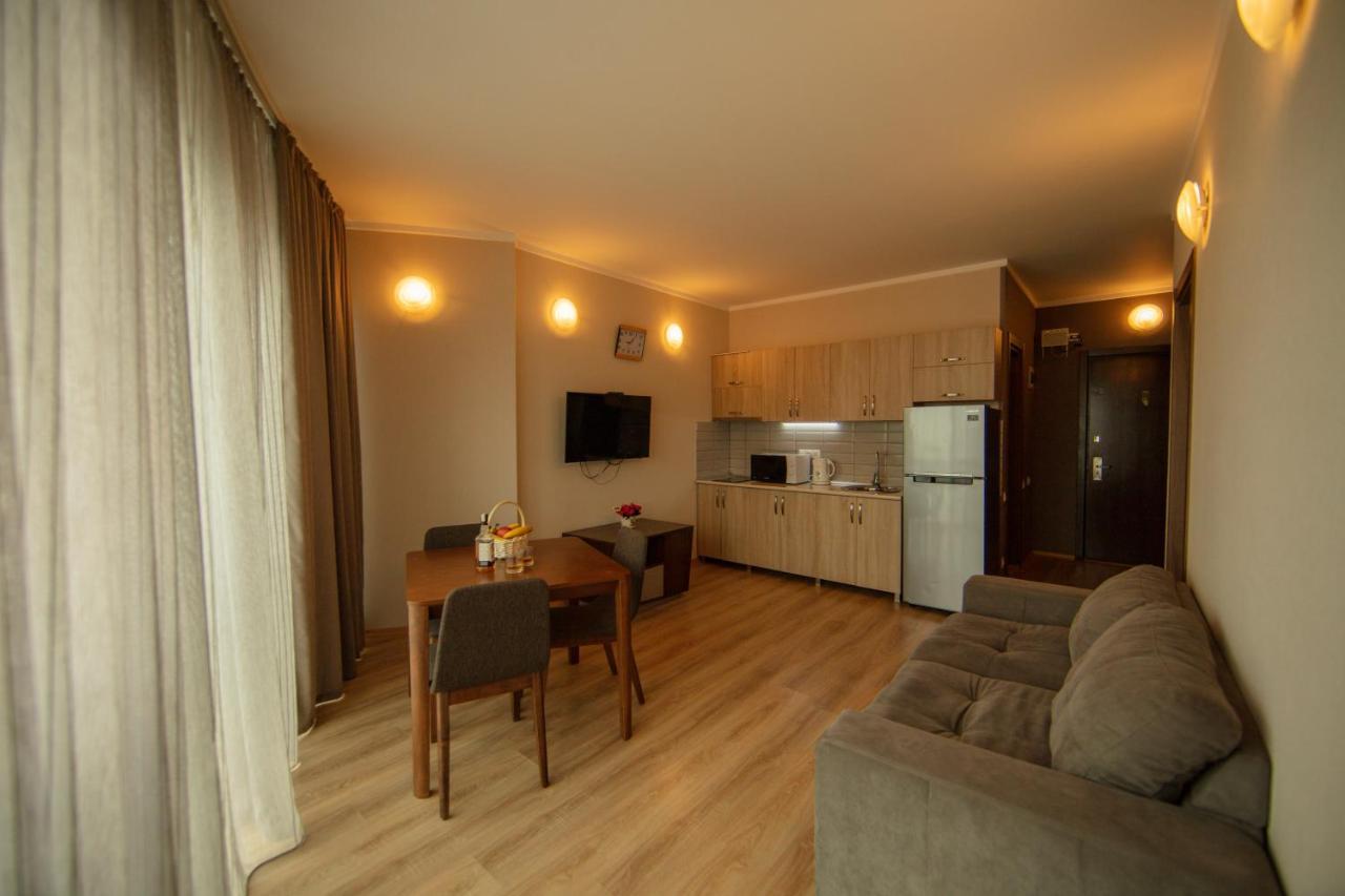 Tower Apartments Batumi Exterior photo