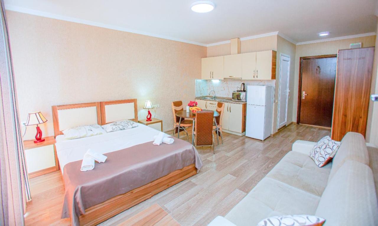Tower Apartments Batumi Exterior photo