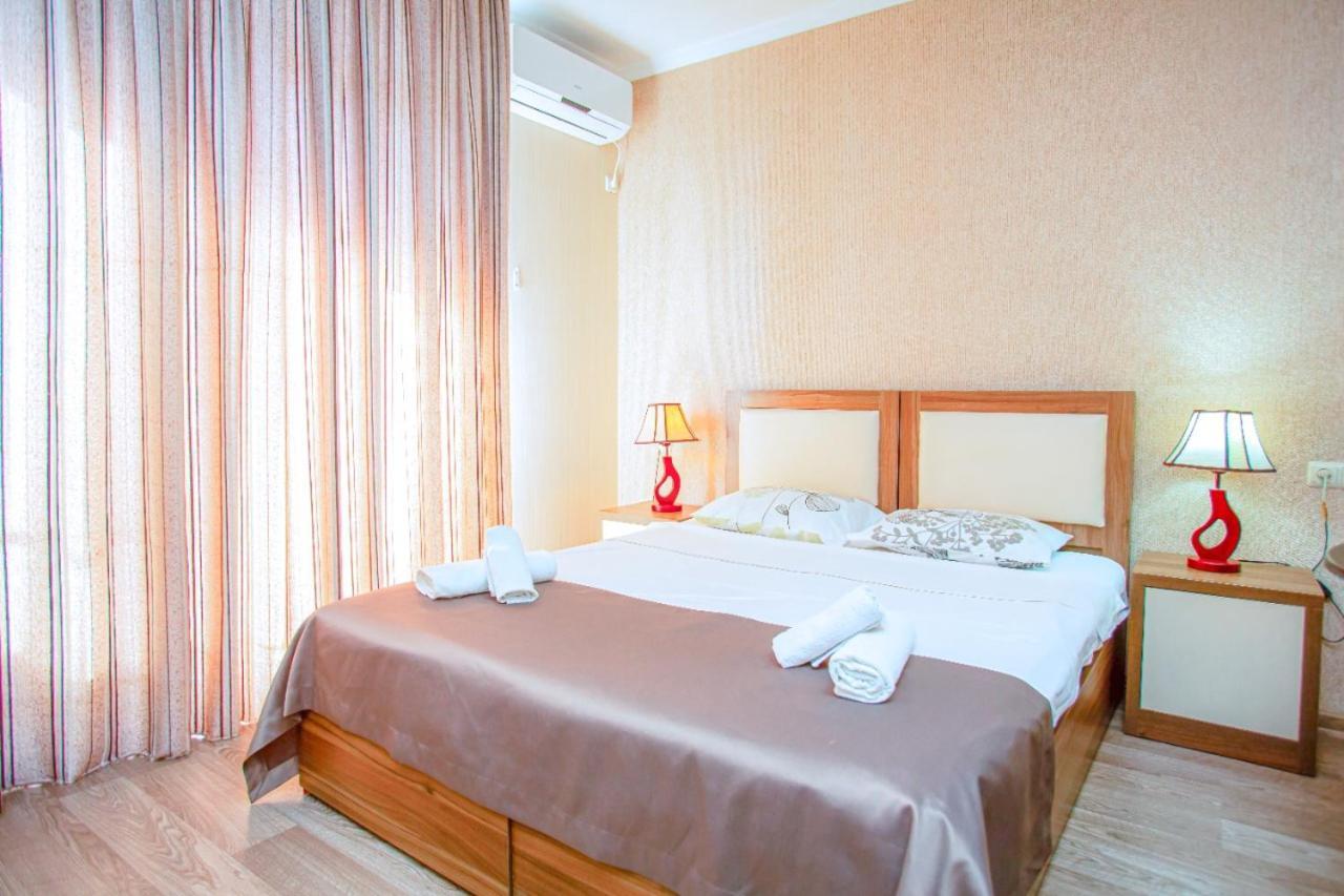 Tower Apartments Batumi Exterior photo