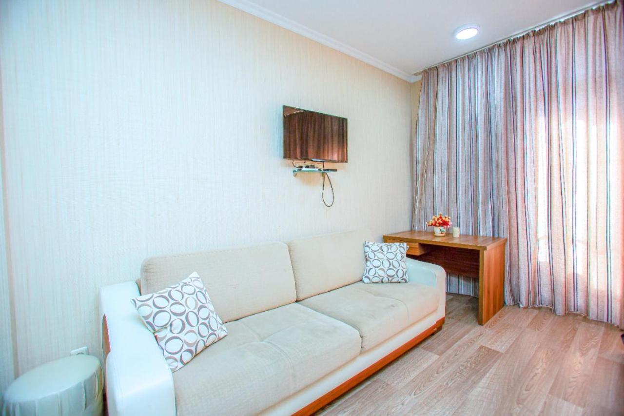 Tower Apartments Batumi Exterior photo